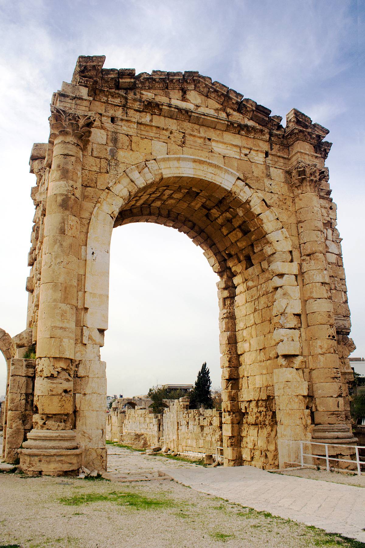 tyre_triumphal_arch