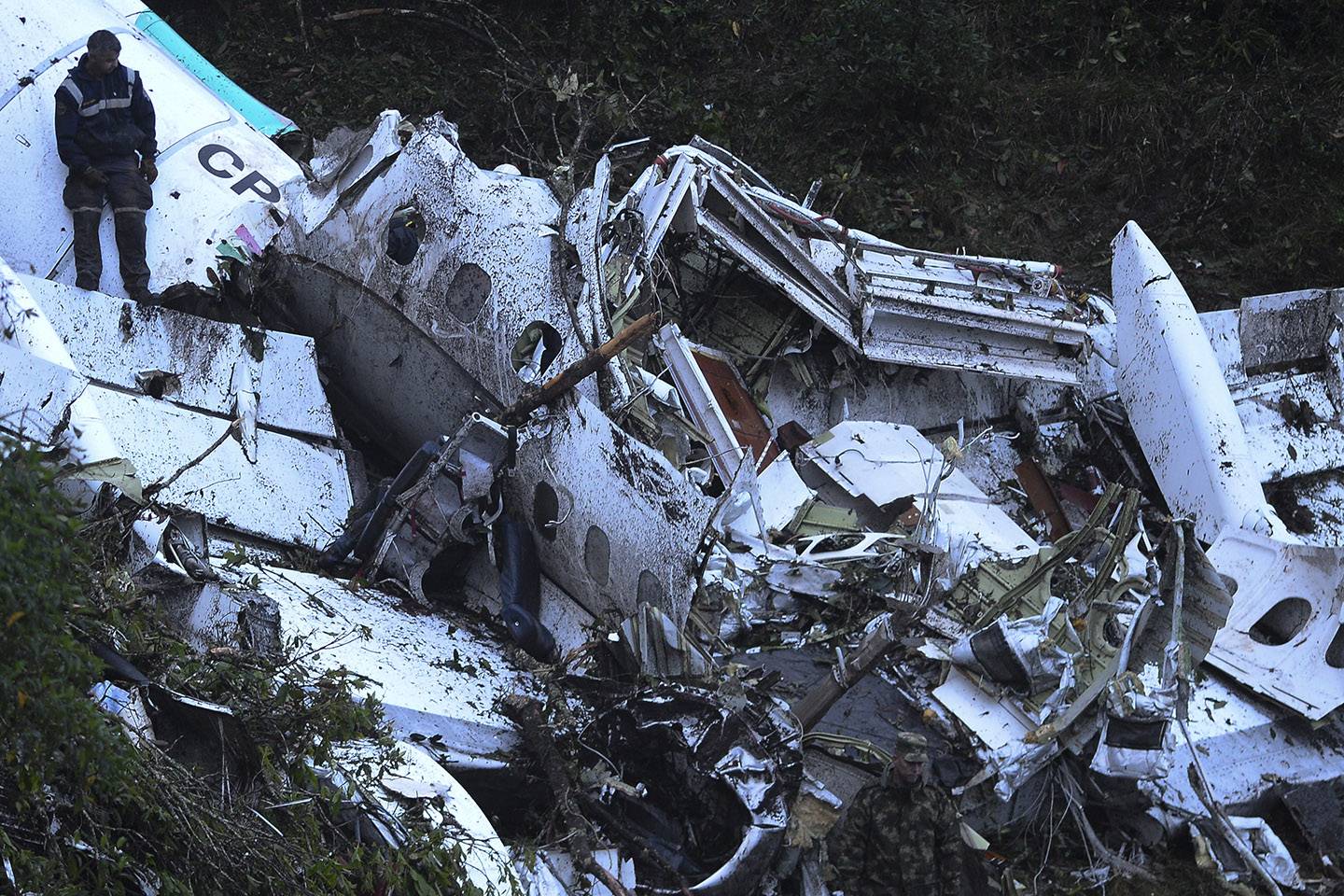 web-plane-crush-chapecoense-000_ik90s-raul-arboleda-str-afp-ai