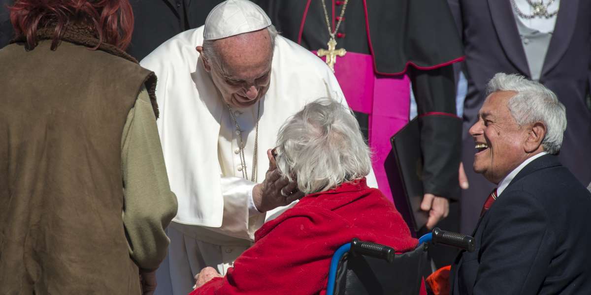 POPE GENERAL AUDIENCE ELDERLY