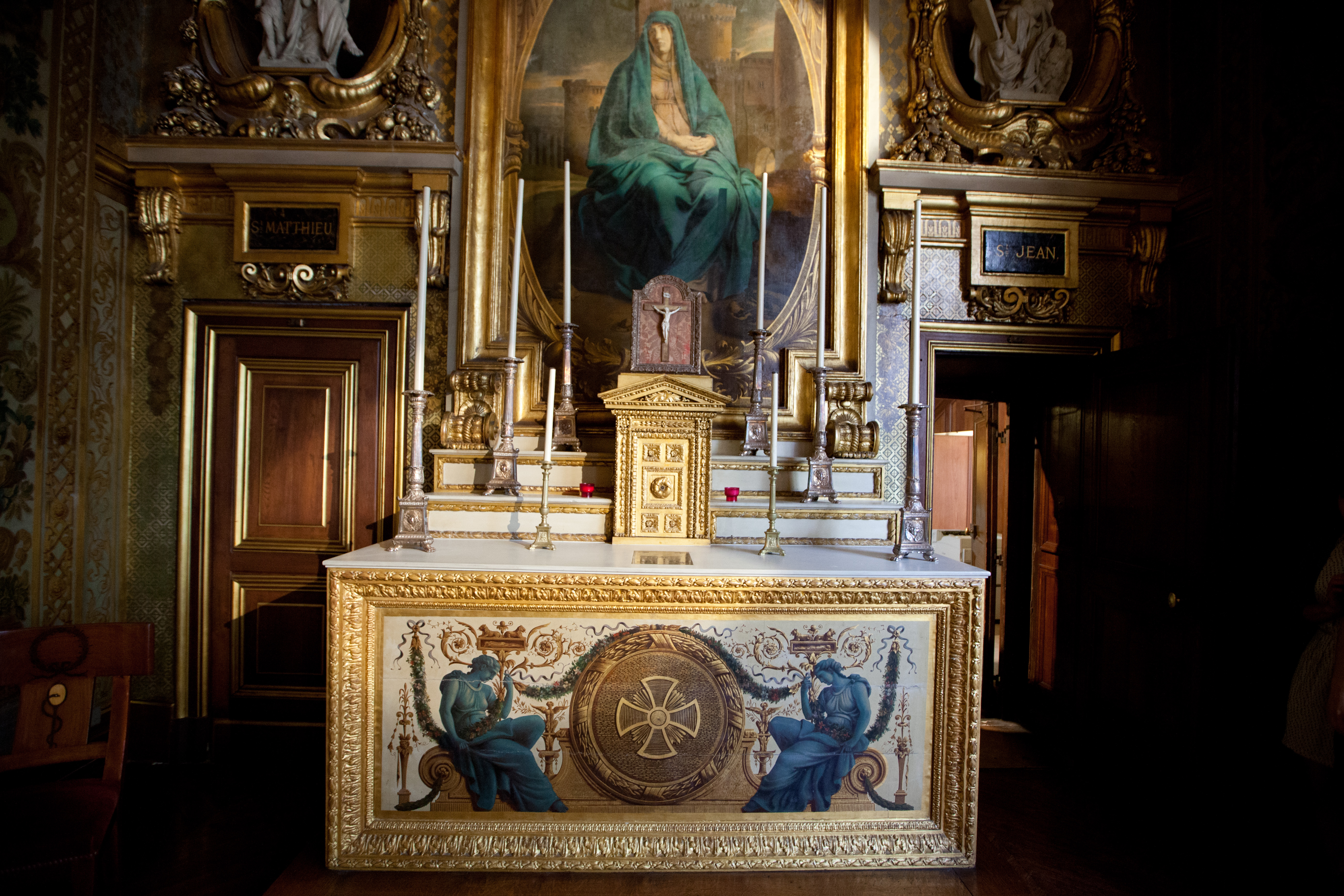 QUEEN CHAPEL