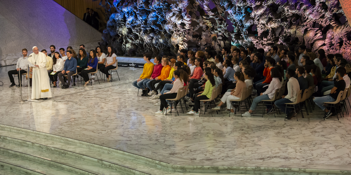 POPE FRANCIS MEETING YOUTH