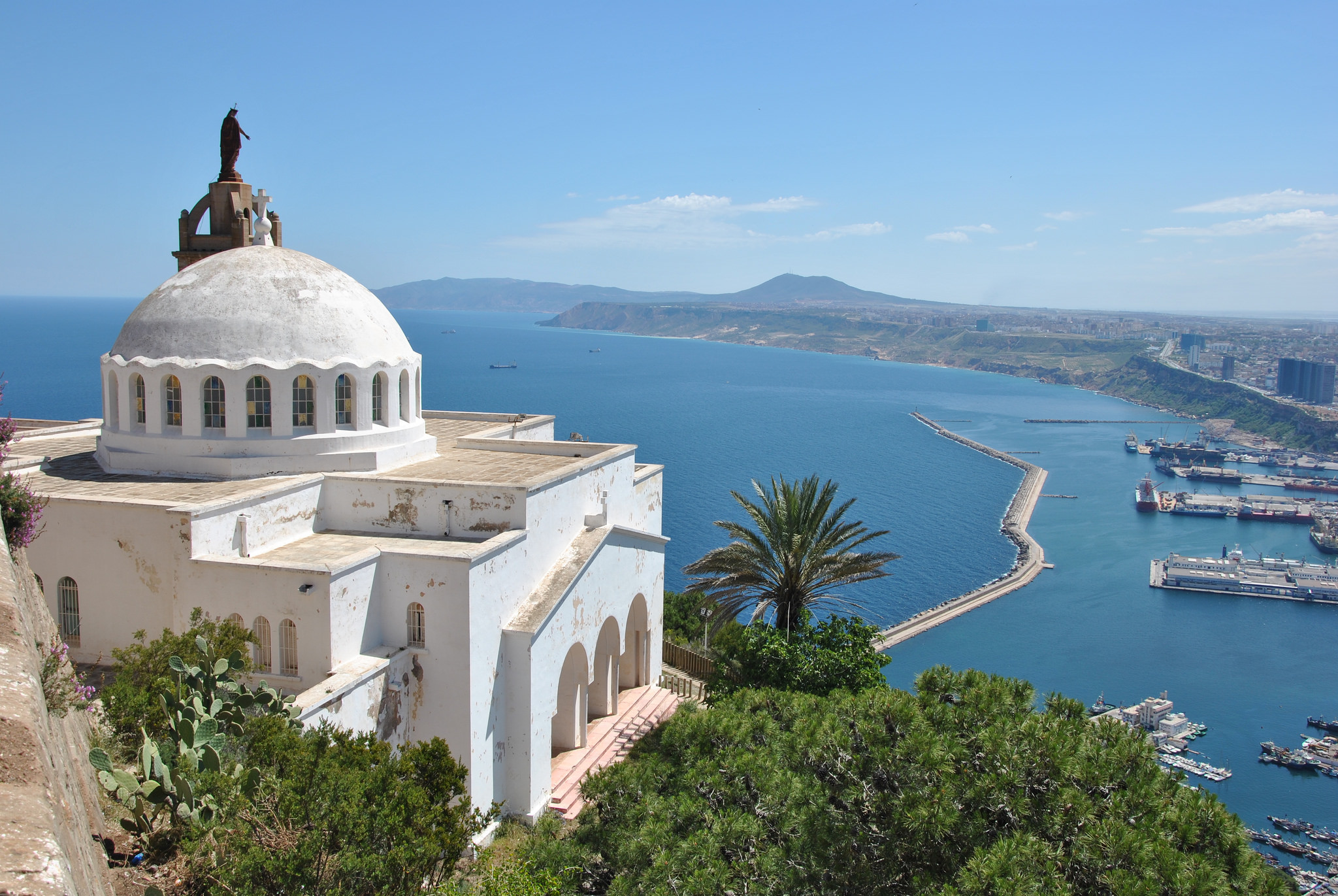 SANTA CRUZ ORAN