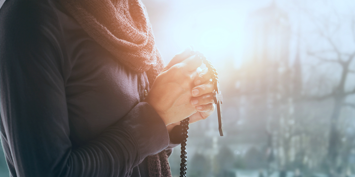 woman hands praying