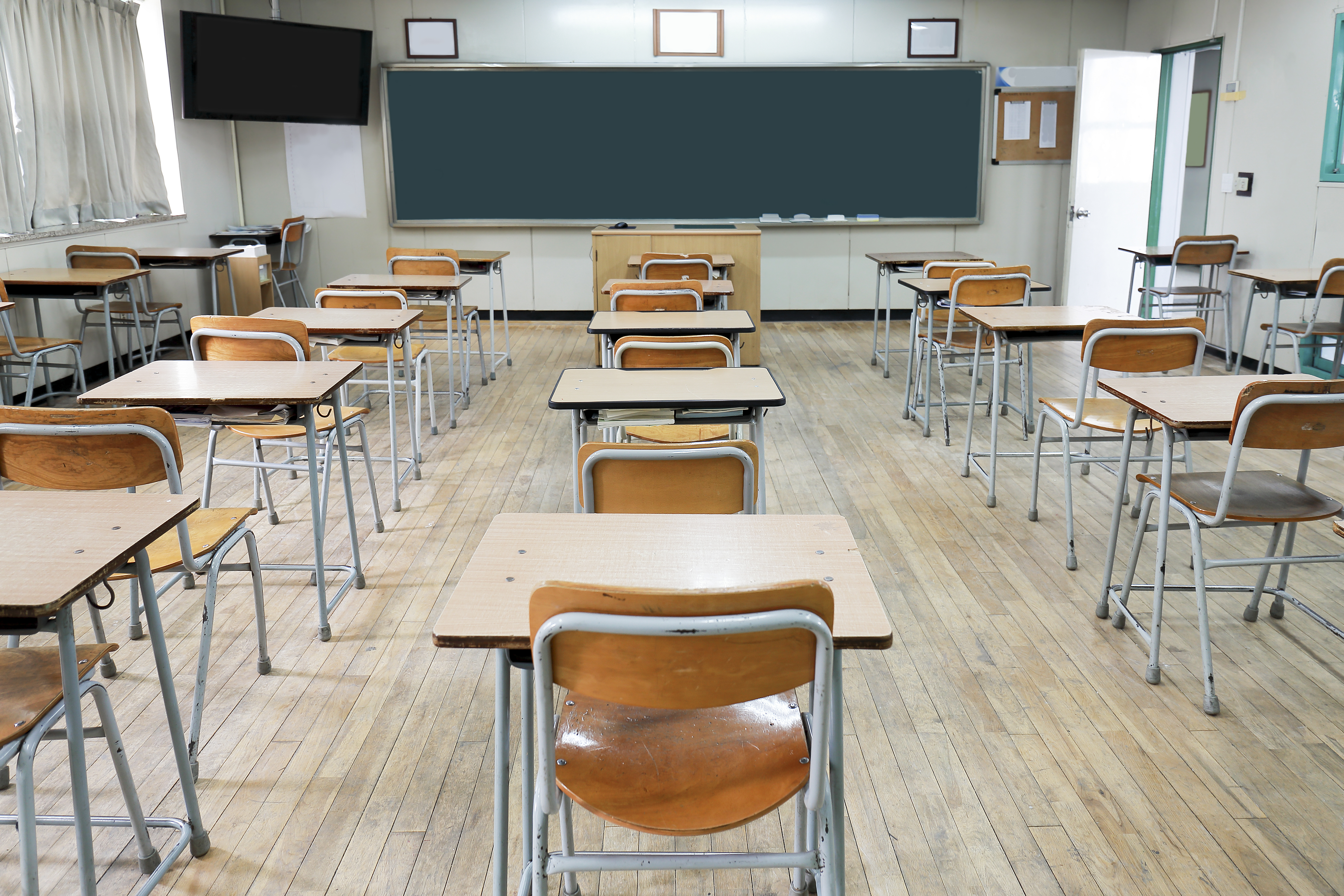 WEB2-EMPTY SCHOOL-CLASS-shutterstock_783666463.jpg